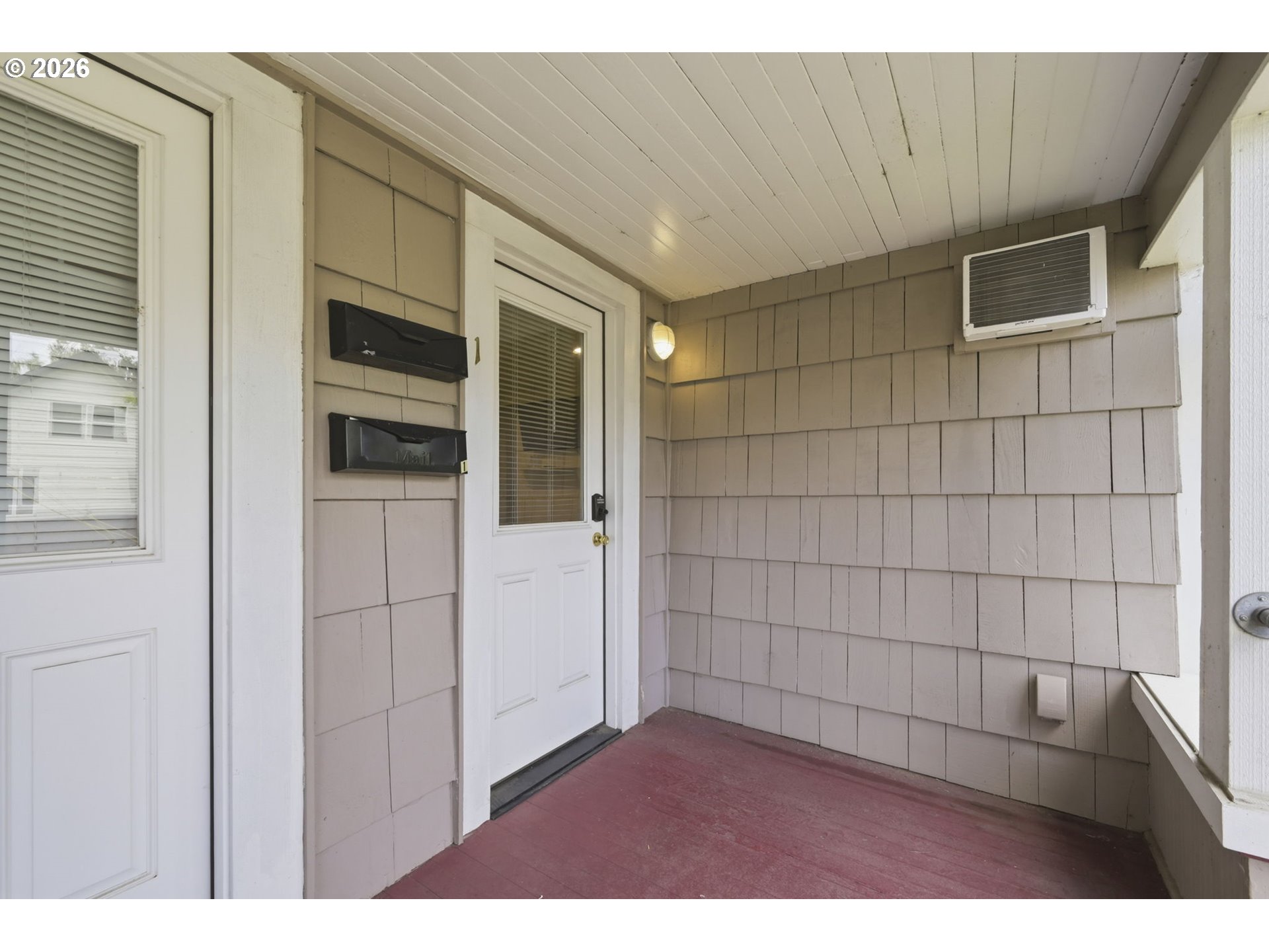 327 6th Street Springfield, OR 97477 - Photo 5 of 38