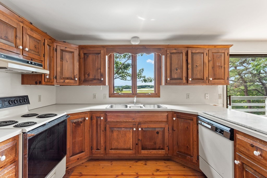 25 Amy Brown Road Mashpee, MA 02649 - Photo 11 of 27