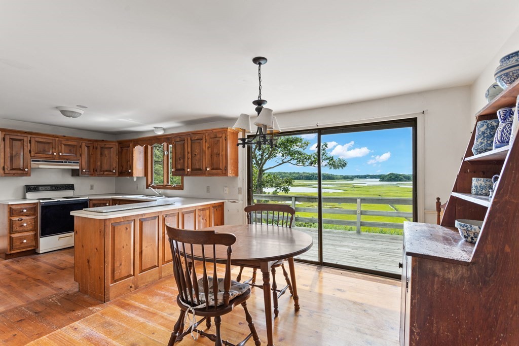 25 Amy Brown Road Mashpee, MA 02649 - Photo 12 of 27