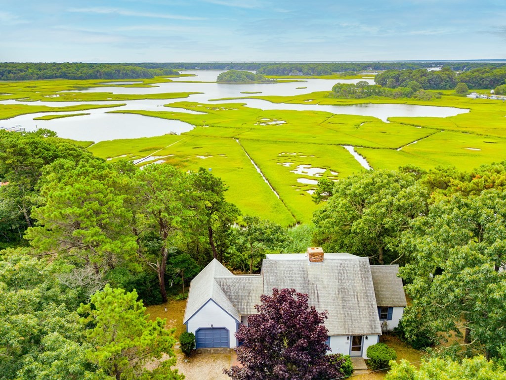 25 Amy Brown Road Mashpee, MA 02649 - Photo 6 of 27