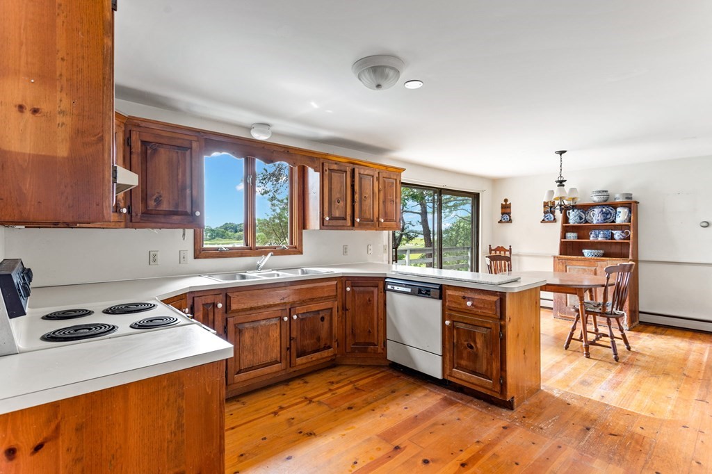 25 Amy Brown Road Mashpee, MA 02649 - Photo 10 of 27