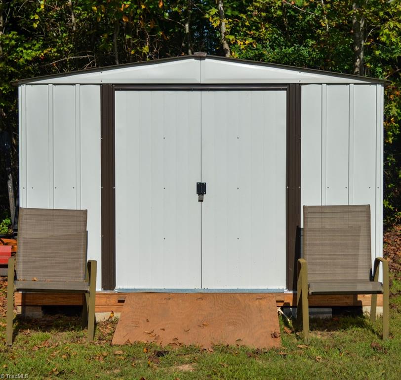 448 Brintle Road Reidsville, NC 27320 - Photo 15 of 42 Gallery Image 15