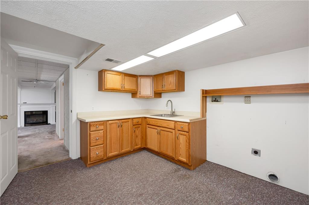 112 Philmar Drive Butler, PA 16002 - Photo 31 of 35