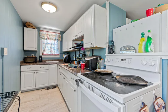 $575,000 | 124 Brackett Street, Westbrook, ME 04092