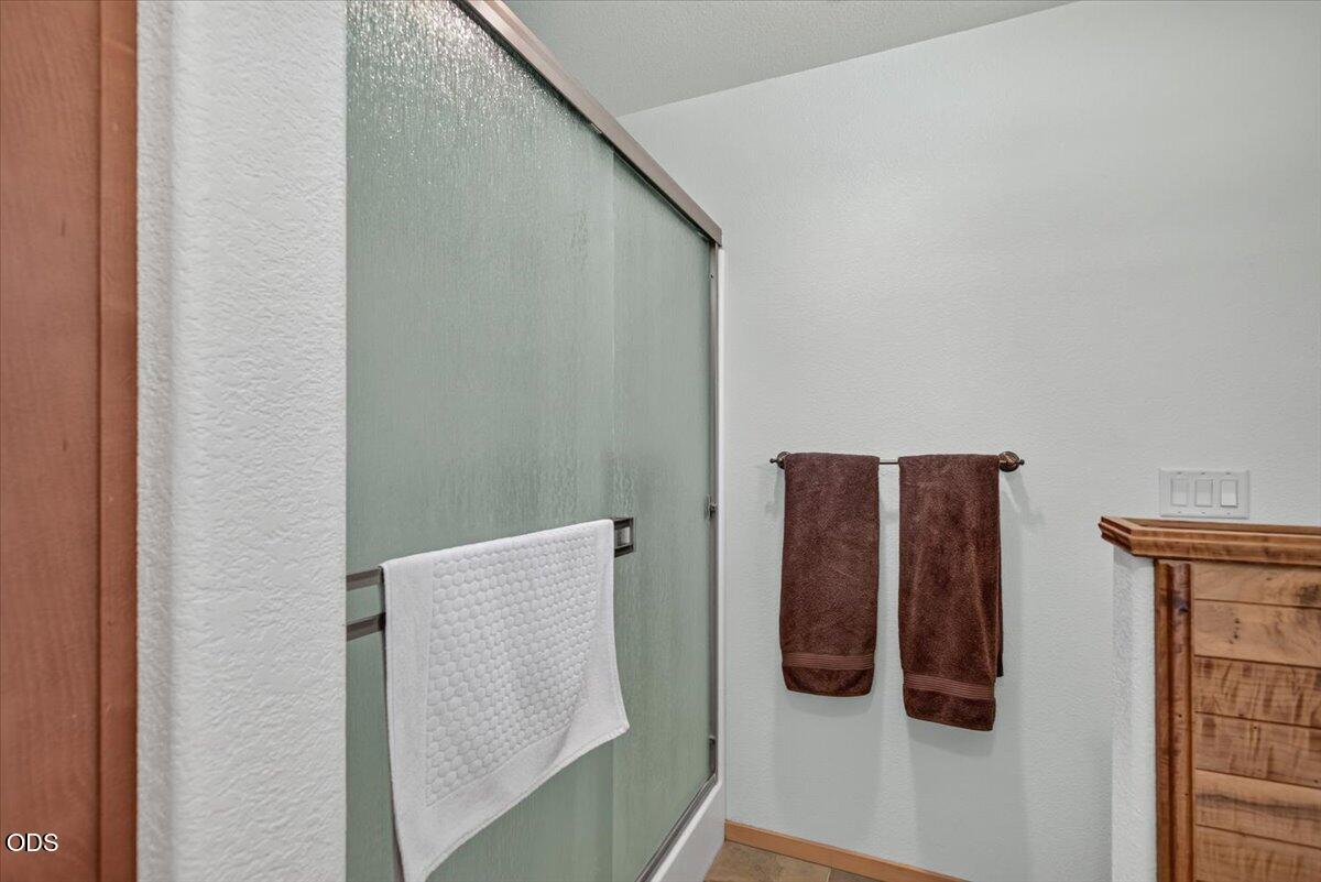 2240 Hull Road Medford, OR 97501 - Photo 16 of 49