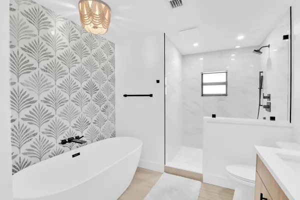 $15,000 | 3210 Palm Drive, Delray Beach, FL 33483