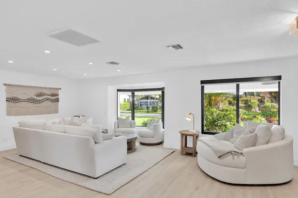 $15,000 | 3210 Palm Drive, Delray Beach, FL 33483