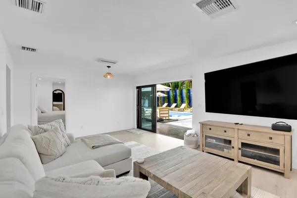 $15,000 | 3210 Palm Drive, Delray Beach, FL 33483