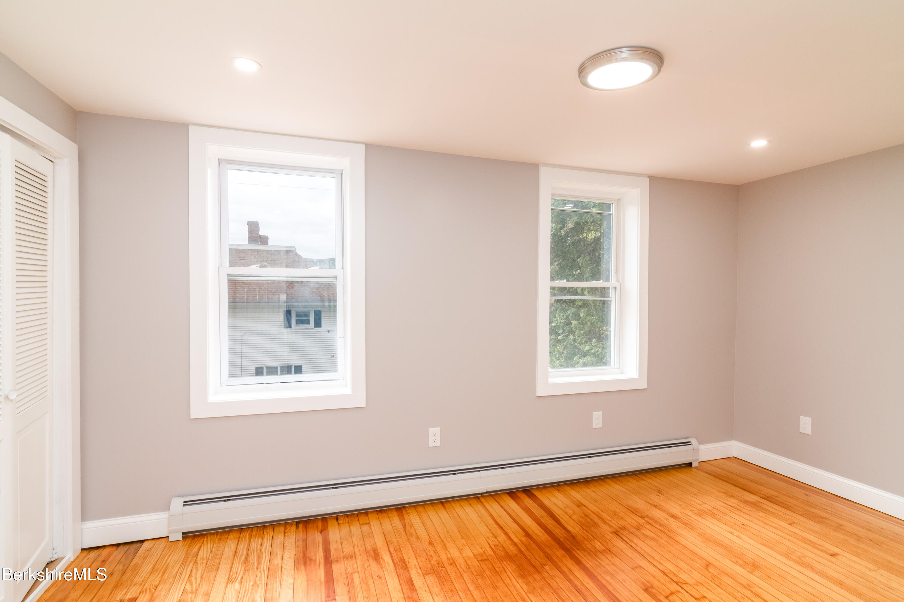 38 Fisk Road Adams, MA 01220 - Photo 14 of 27 Living Room