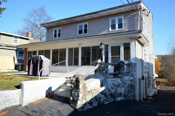 $2,100 | 1342 Highway 44, Unit 1, Pleasant Valley, NY 12569