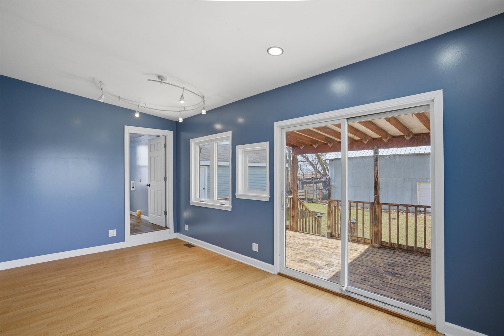 17N620 Ketchum Road Hampshire, IL 60140 - Photo 9 of 50 a view of an empty room