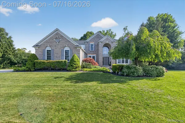 $899,900 | 48560 Manhattan Circle, Canton, MI 48188