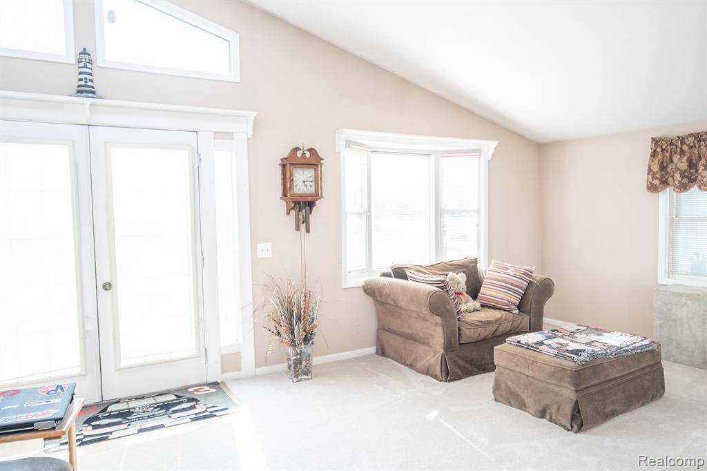 2264 North Long Lake Road Fenton, MI 48430 - Photo 16 of 24