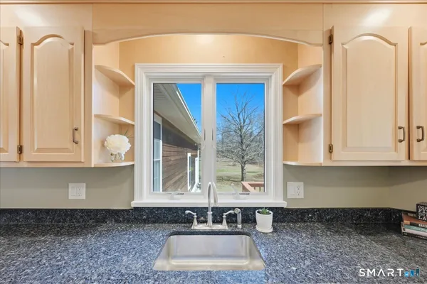 $999,500 | 559 Highway 81, Killingworth, CT 06419