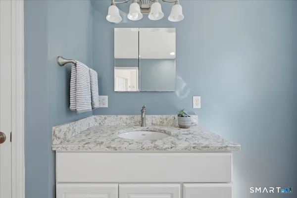 $999,500 | 559 Highway 81, Killingworth, CT 06419