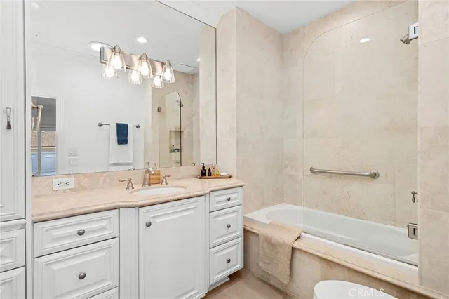 $10,500 | 1 Rue Fontainebleau, Newport Beach, CA 92660