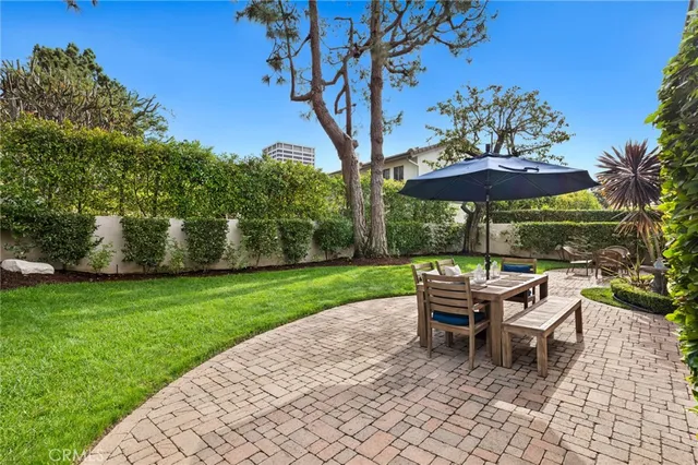 $10,500 | 1 Rue Fontainebleau, Newport Beach, CA 92660