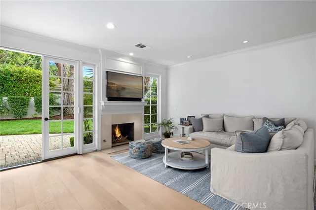 $10,500 | 1 Rue Fontainebleau, Newport Beach, CA 92660