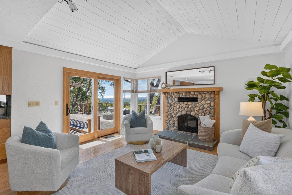 7101 Viewpoint Road Aptos, CA 95003 - Photo 22 of 79 Gallery Image 22