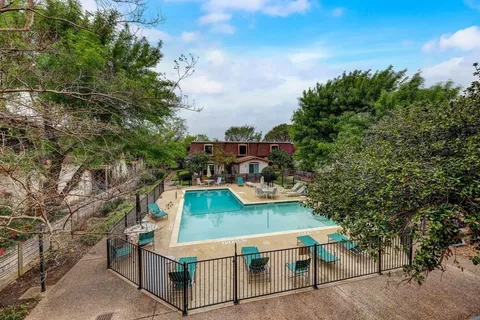 $195,000 | 7801 Shoal Creek Boulevard, Unit 203, Austin, TX 78757