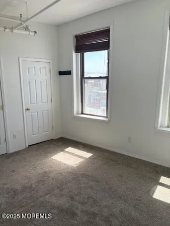 $2,600 | 29 East Front Street, Unit C, Red Bank, NJ 07701