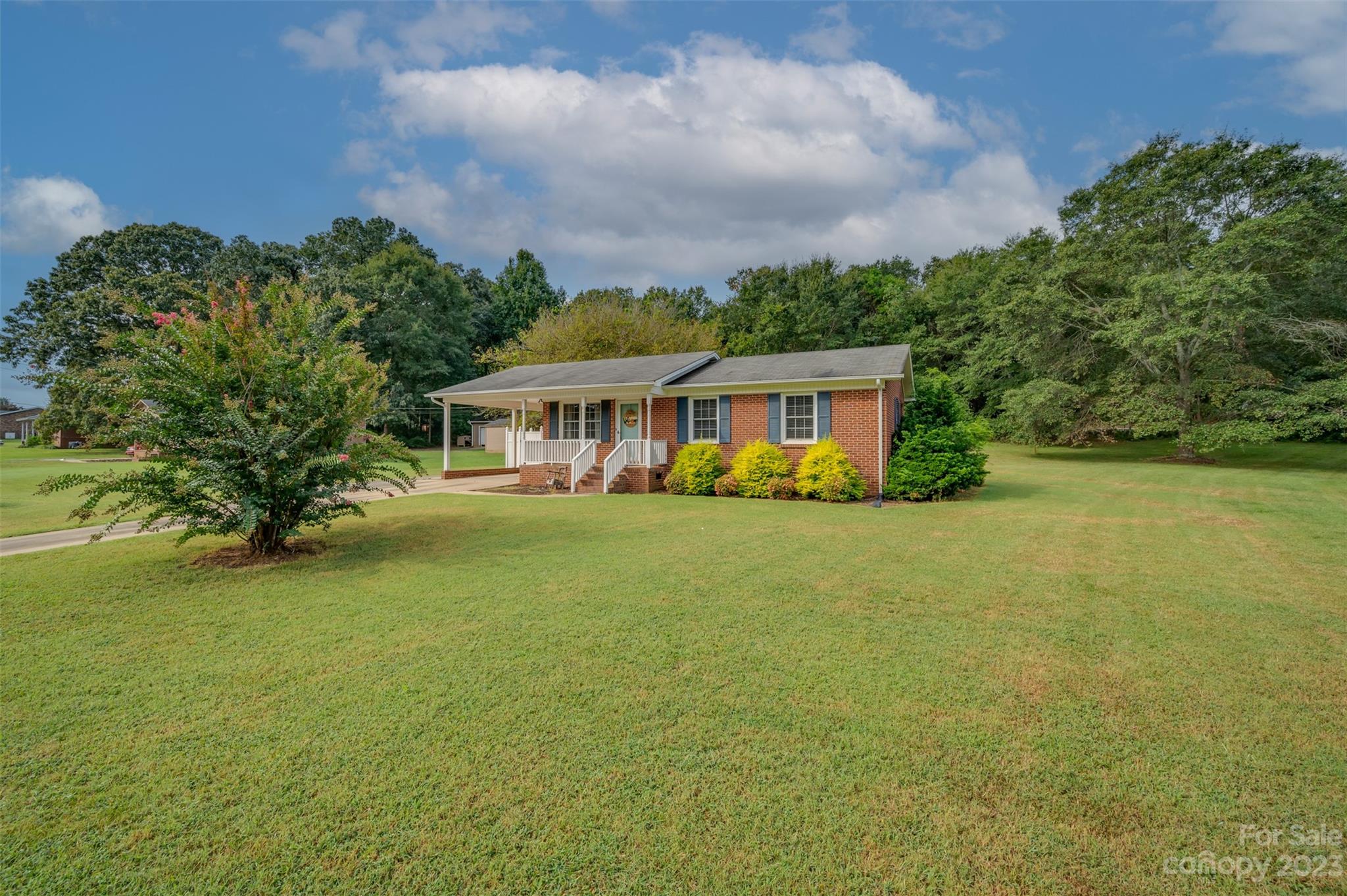 706 Whitaker Road Shelby, NC 28152 - Photo 4 of 21 Gallery Image 4