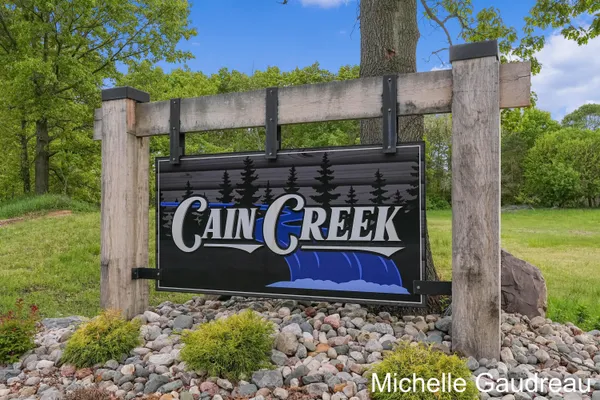 $125,000 | 8 Leaf Lane, Freeport, MI 49325