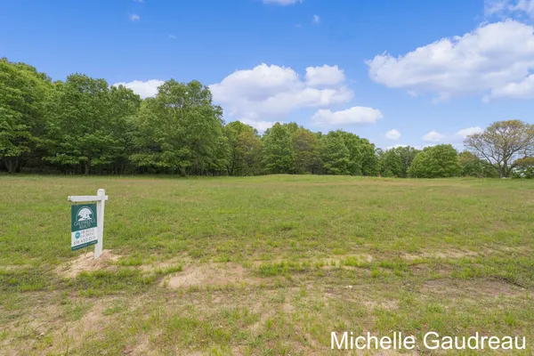 $125,000 | 8 Leaf Lane, Freeport, MI 49325