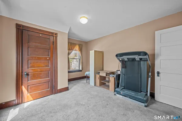 a view of a storage & utility room