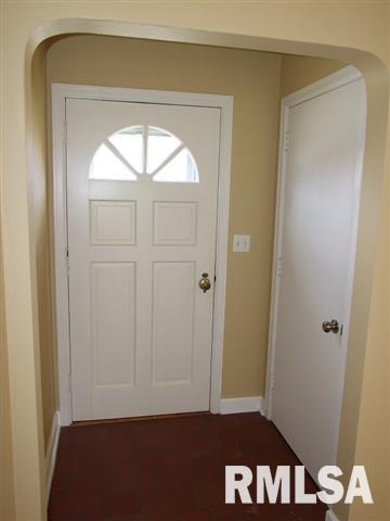 2502 Jersey Ridge Road Davenport, IA 52803 - Photo 2 of 21 Gallery Image 2