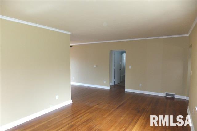 2502 Jersey Ridge Road Davenport, IA 52803 - Photo 5 of 21 Gallery Image 5
