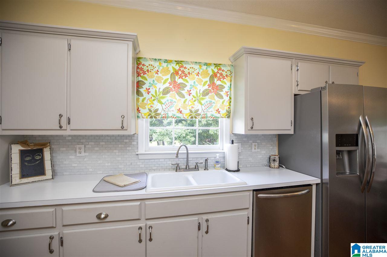 116 Kentwood Lane Alabaster, AL 35007 - Photo 12 of 49
