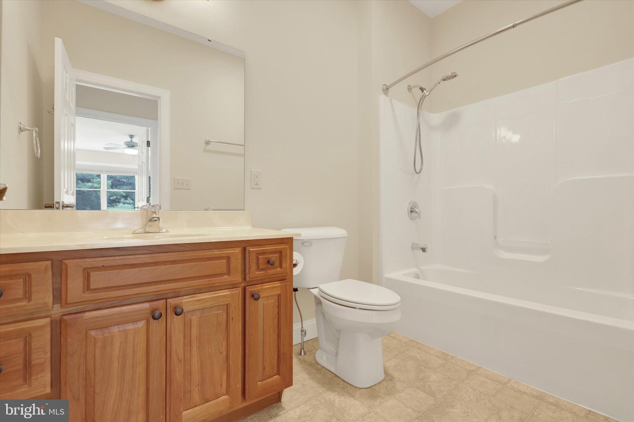 6913 Old Course Road Fayetteville, PA 17222 - Photo 12 of 28 Full Bath 2 main