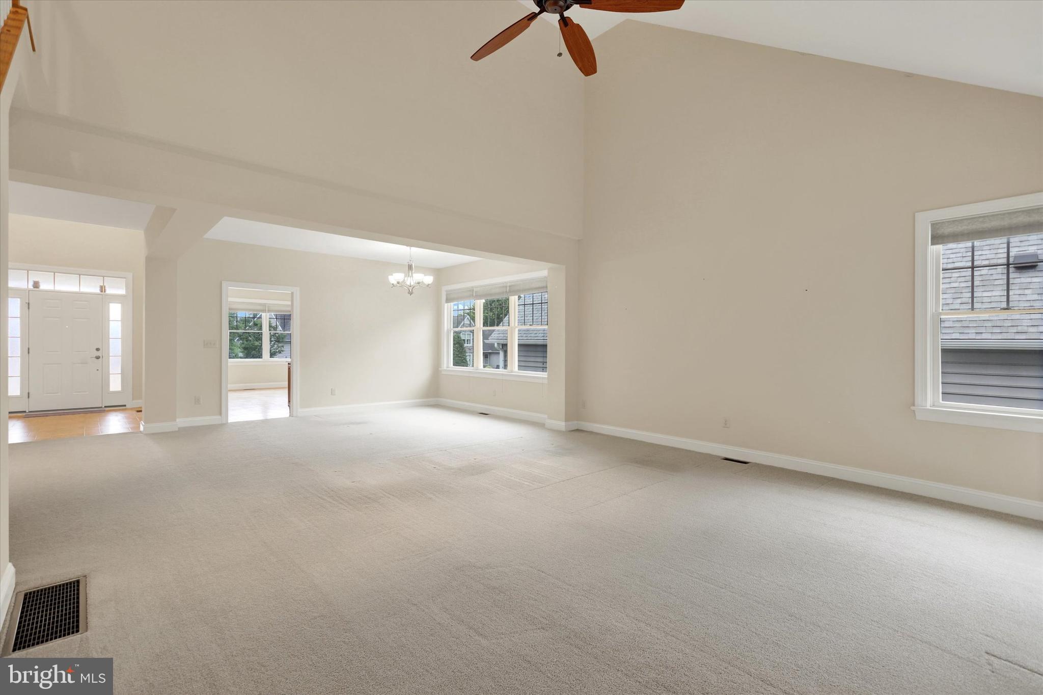 6913 Old Course Road Fayetteville, PA 17222 - Photo 5 of 28 Living Room