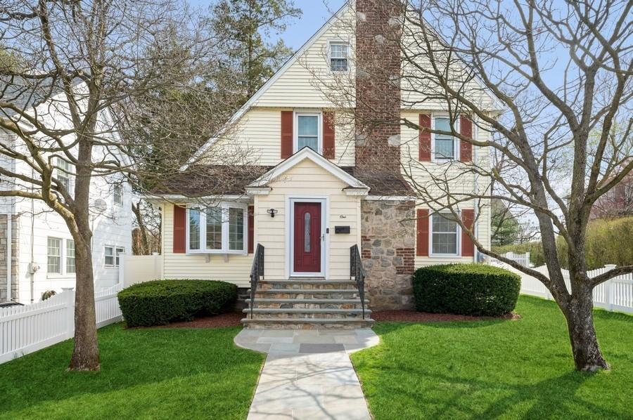 1 Overman Place New Rochelle, NY 10801 - Photo 1 of 1 Gallery Image 1