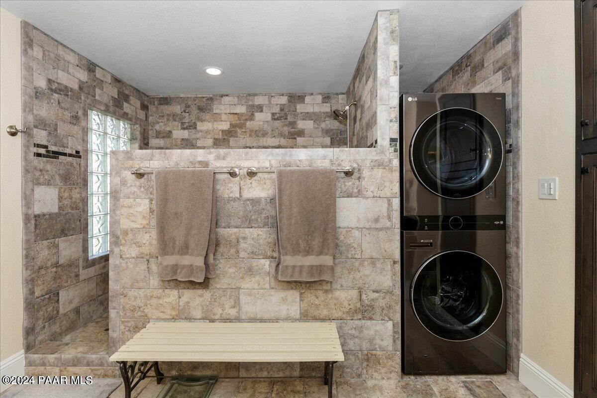 2600 West Bard Ranch Road Prescott, AZ 86305 - Photo 35 of 42 MASTER BATH