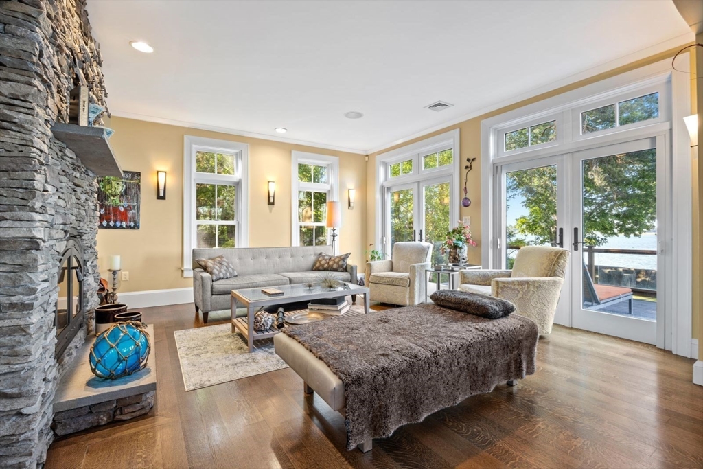 358 Rock Island Road Quincy, MA 02169 - Photo 7 of 40