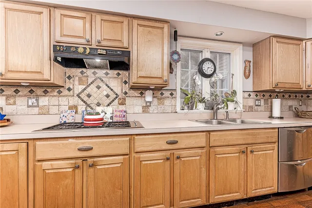 $997,500 | 197 Old Coach Road, Charlestown, RI 02813