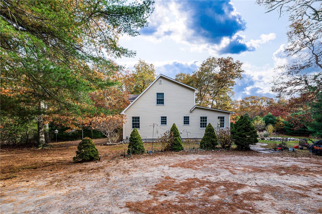 197 Old Coach Road Charlestown, RI 02813 - Photo 2 of 48