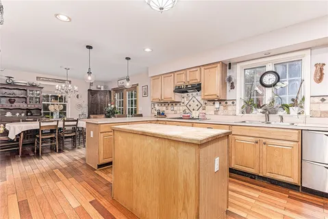 $997,500 | 197 Old Coach Road, Charlestown, RI 02813