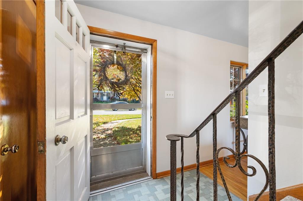 108 Rhodes Avenue Pittsburgh, PA 15220 - Photo 3 of 25 Gallery Image 3