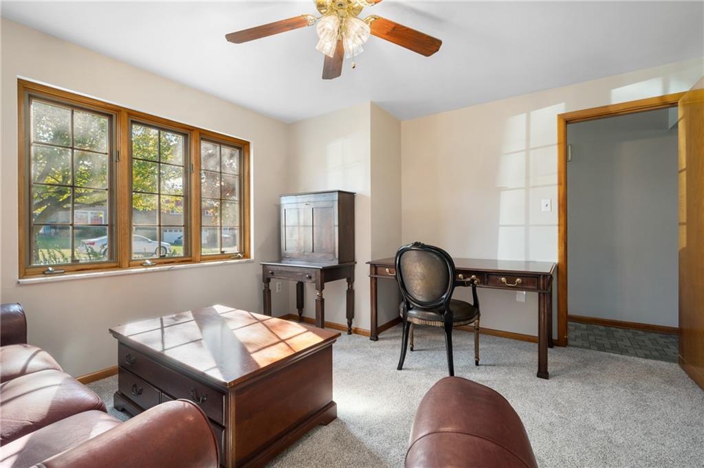 108 Rhodes Avenue Pittsburgh, PA 15220 - Photo 8 of 25 Gallery Image 8