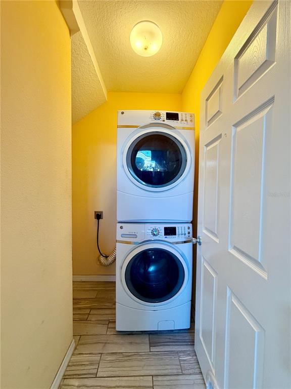 4848 Tampa Downs Boulevard Lutz, FL 33559 - Photo 24 of 27 a bathroom with a toilet and a sink