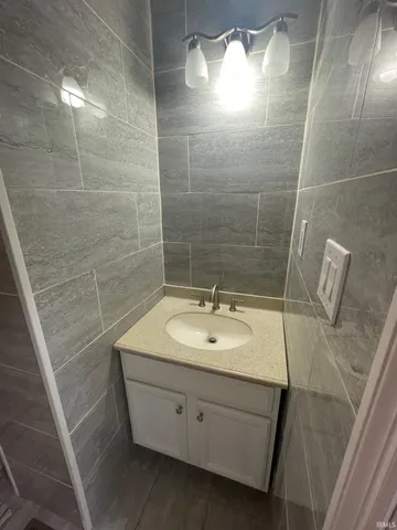 $159,900 | 715 Vigo Street, Vincennes, IN 47591