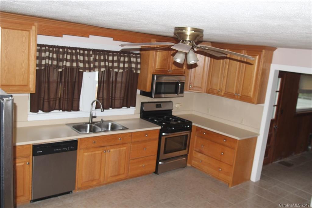 3749 Killian Road Lincolnton, NC 28092 - Photo 9 of 24 Gallery Image 9