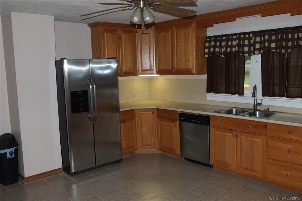 3749 Killian Road Lincolnton, NC 28092 - Photo 10 of 24 Gallery Image 10