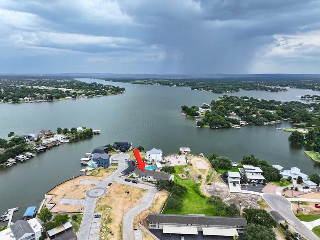 $389,000 | 604 Highcrest Drive, Unit 722, Granite Shoals, TX 78654