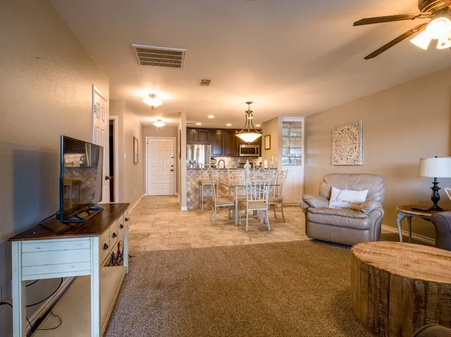 $389,000 | 604 Highcrest Drive, Unit 722, Granite Shoals, TX 78654