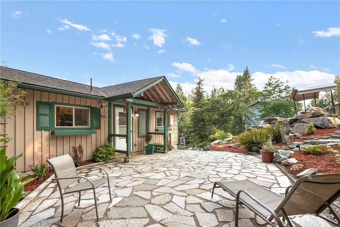 785 Alger Cain Lake Road Sedro-Woolley, WA 98284 - Photo 2 of 40 Gallery Image 2