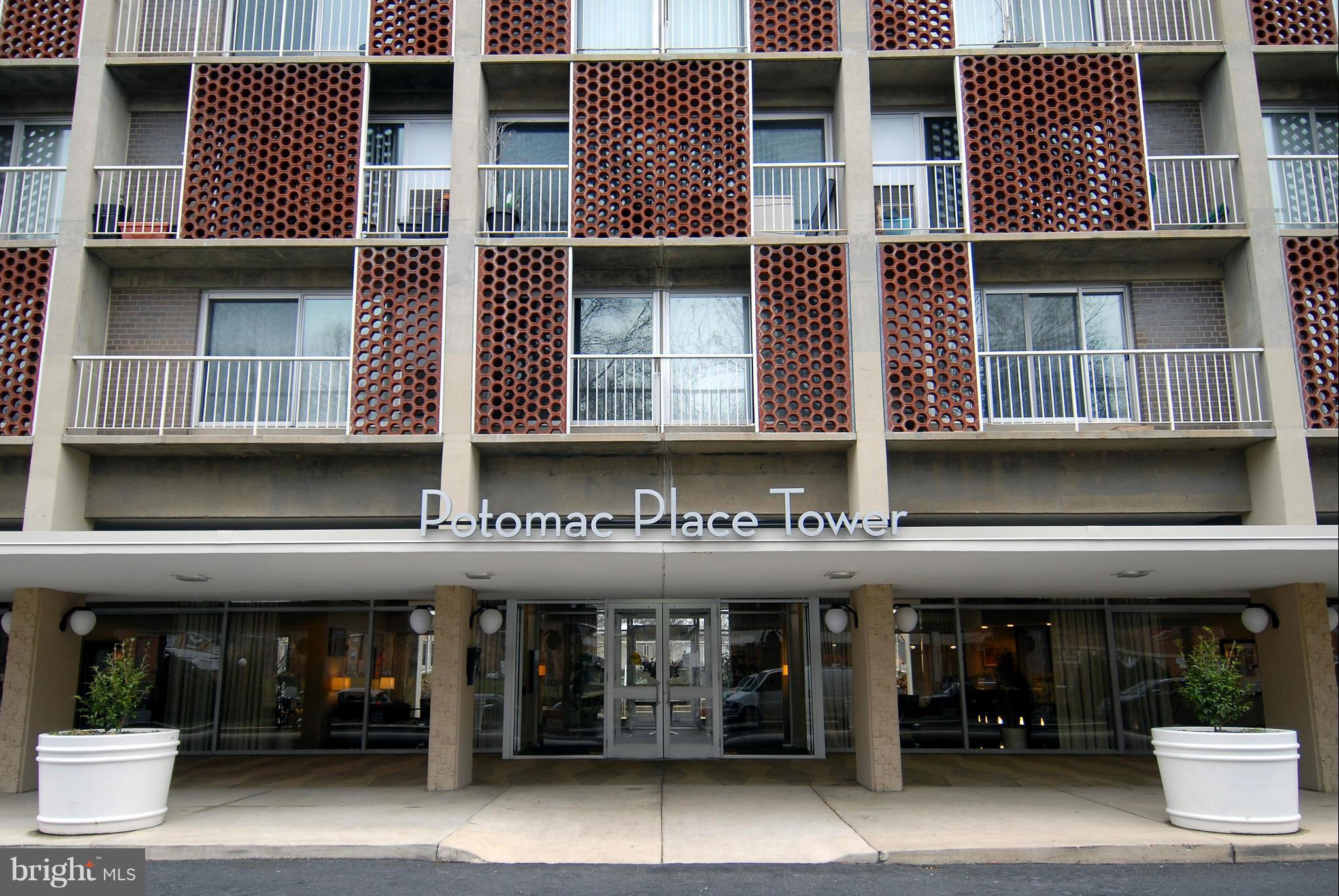 800 4th Street Southwest, Unit N606 Washington, DC 20024 - Photo 1 of 24 Exterior (Front)